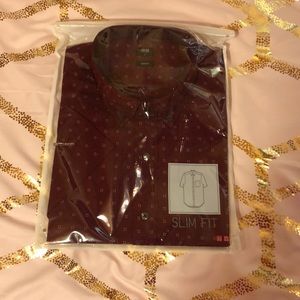 Men’s Slim-Fit Button Down